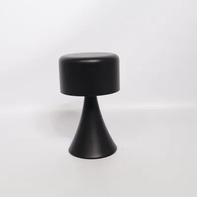 Bordslampa (Svart) från Jysk