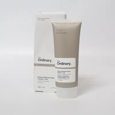 Ansigtscreme (Natural Moisturizing Factors + HA) fra The Ordinary