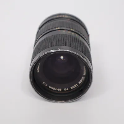 Camera lens (ZOOM LENS FD 35-70mm) from Canon