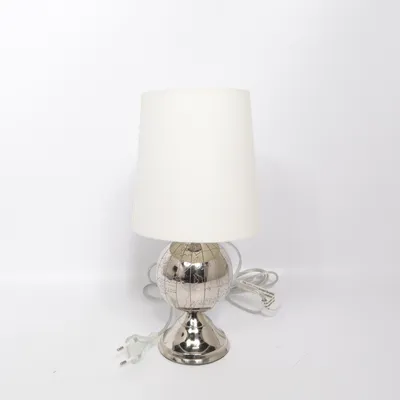 Bordslampa (Vit, Silverfärgad) från Indiska