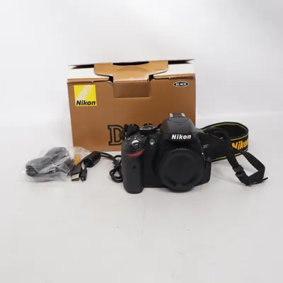 Systemkamera (D3200) från Nikon