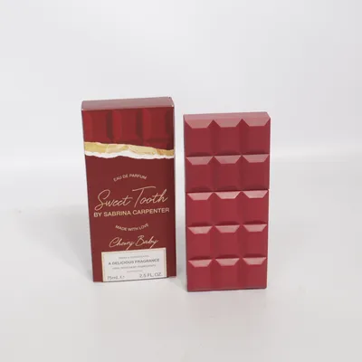 Eau de Parfum (Cherry Baby) från Sabrina Carpenter