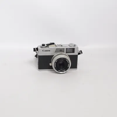 Appareil photo compact analogique (Canonet 28) de Canon