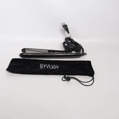 Hair straightener from Nordic