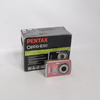 Digital kompaktkamera (Optio E60) från Pentax