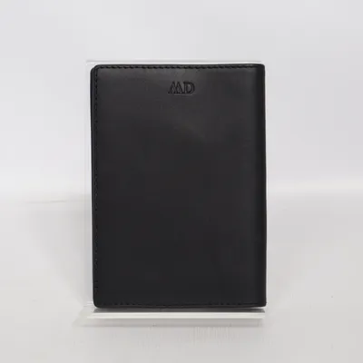Reisepasshülle (Schwarz) von Daniel Wellington