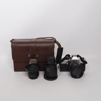 Analog systemkamera (super TL1000) från Praktica