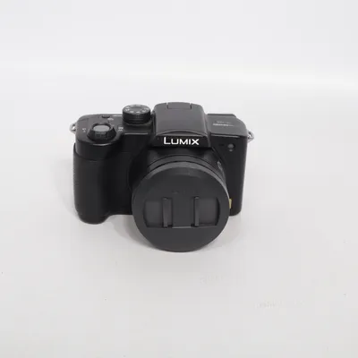 Digital kompaktkamera (DMC-FZ5) från Panasonic