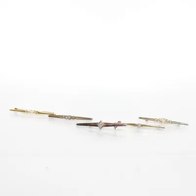 Brosch (Guldfärgad) Okänd metall