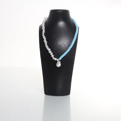 Ketting (Blauw, Wit) Onbekend materiaal