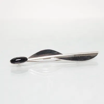 Brosch (Svart, Silverfärgad) Okänd metall