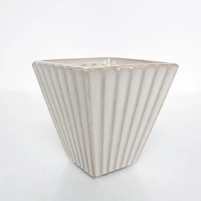 Pot (White)