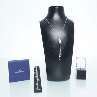 Sieradenset (Zilver) van Swarovski Onbekend materiaal