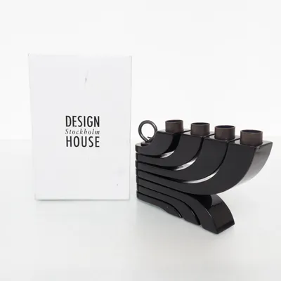 Menora (Bruin) van Design House Stockholm