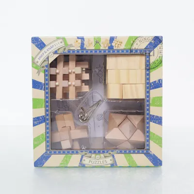 Activity toy (Brown) from Knep & Knåp