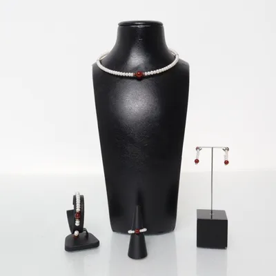 Sieradenset (Wit) Onbekend materiaal