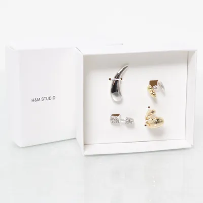 Smyckesset (Silverfärgad, Guldfärgad) från H&M Studio Okänd metall
