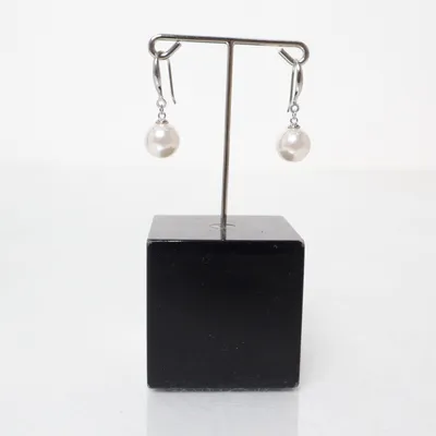 Earrings (White) Unknown metal