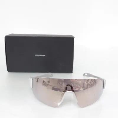 Sports glasses (Black, Silver) from Chimi Eyewear