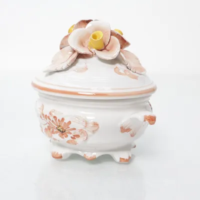 Urn (White, Beige) from Made in italy