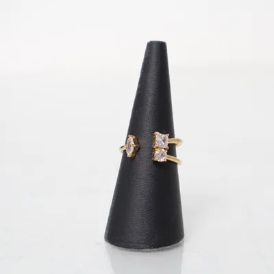 Ring (Guldfärgad) Okänd metall