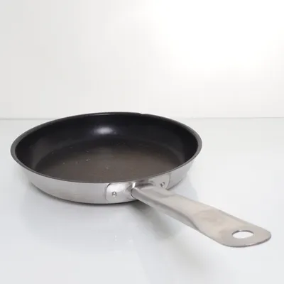 Bakpan (Zwart, Zilver) van Fiskars