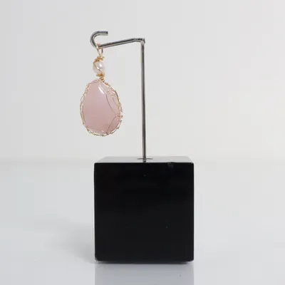 Pendant (Pink, Gold) Unknown metal