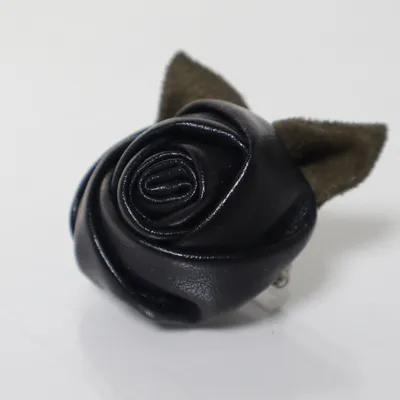 Broche (Zwart, Groen) Onbekend materiaal