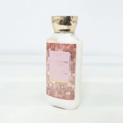Body lotion (Champagne Toast) from Bath & Body Works