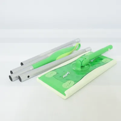 Cleaning equipment (Green) from Swiffer