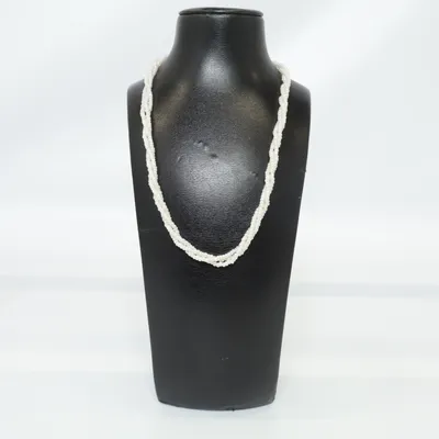 Halsband (Vit) Plast, Okänd metall