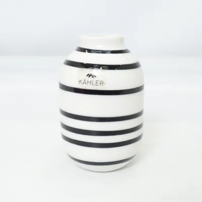 Vase (Hvid, Sort) fra Kähler