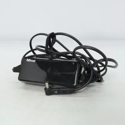 Computer charger (Black) from Trust