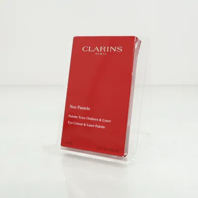 Eyeshadow palette (Red) from Clarins