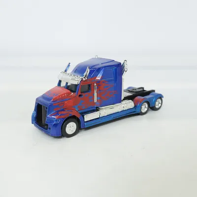 Leksaksbil (Optimus Prime) från Transformers