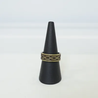 Ring (Guldfärgad) Okänd metall