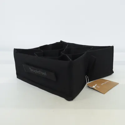 Raccords de garde-robe (Noir) de Tropicfeel
