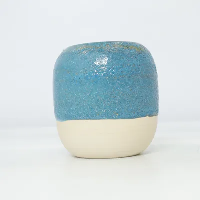 Vaas (Blauw, Beige) van Studio Arhoj