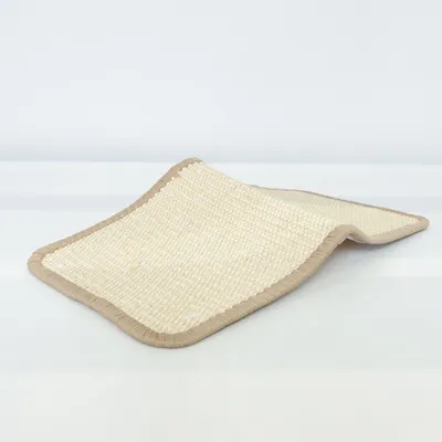 Kradsetræ (Beige)
