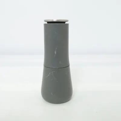 Pepper grinder (Gray, Silver) from Joseph Joseph