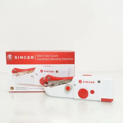 Symaskin (Vit, Röd) från Singer