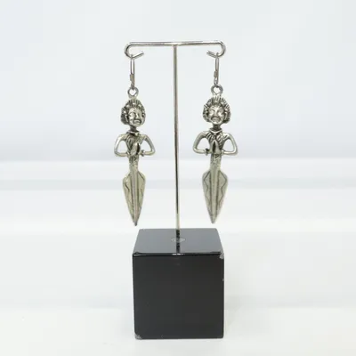 Örhängen (Silverfärgad) Okänd metall