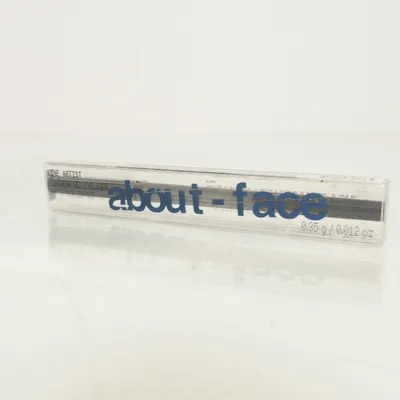 Eyeliner (LINE-ARTIST) från About Face