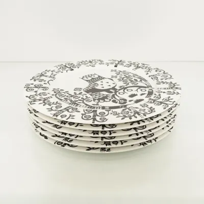 Plate (White, Black) from Iittala