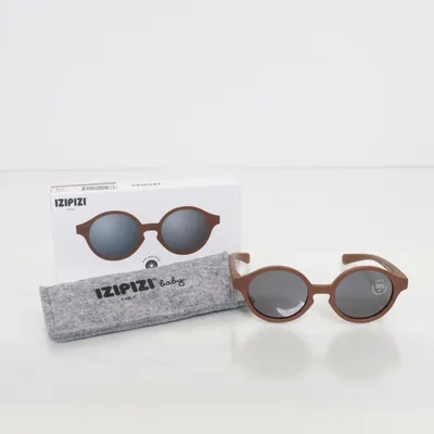 Sunglasses (Brown) from Izipizi