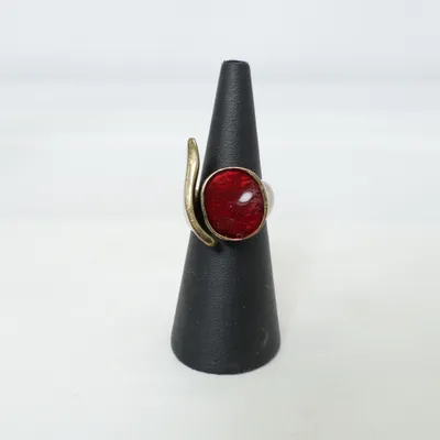 Ring (Guldfärgad) Okänd metall
