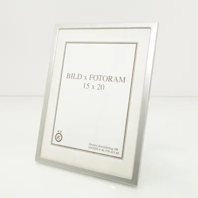 Ram (Silverfärgad) från Örebro Konstförlag AB