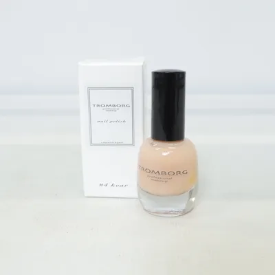 Nail polish (Kvar) from Tromborg