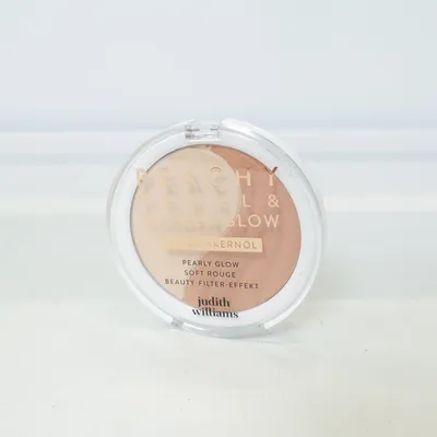 Blush (Peachy Pearl & Golden Glow) from Judith Williams