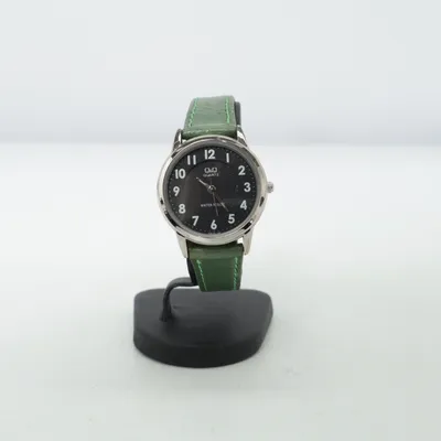 Wristwatch (Green) from Q&Q